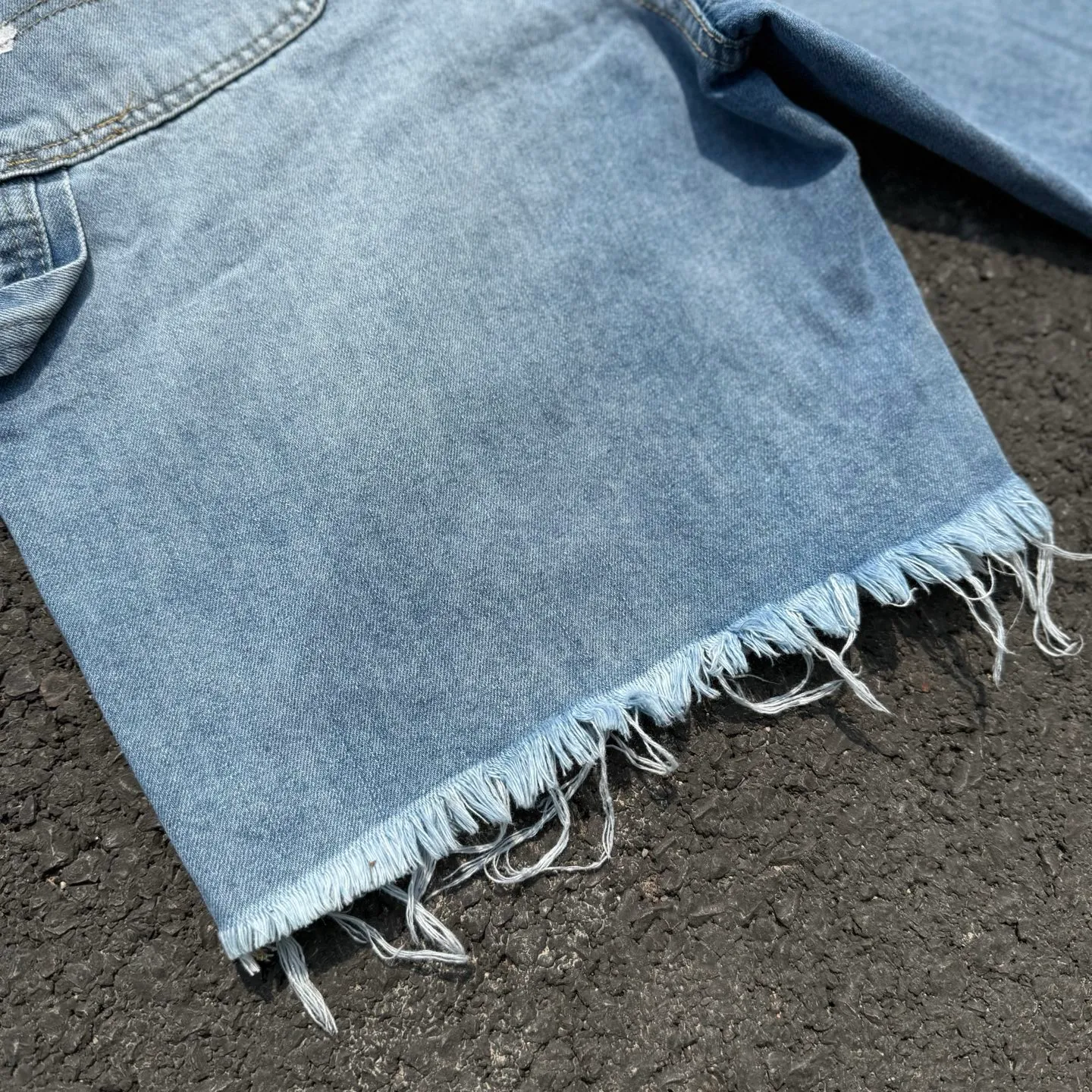 #8157 P200💰 GALLERY DEPT. Retro jeans men's and women's high street ink-splashed denim shorts. Time-consuming waste, hand-made inkjet is an indispensable highlight.   Customized buttons, the buckle surface has been oxidized and distressed, customized ykk zippers, the minimum order is extremely high, the details of the accessories are all in place, and the hangtag and packaging are as always.  Color: blue Size: S-XXL (corresponding to 28-36)